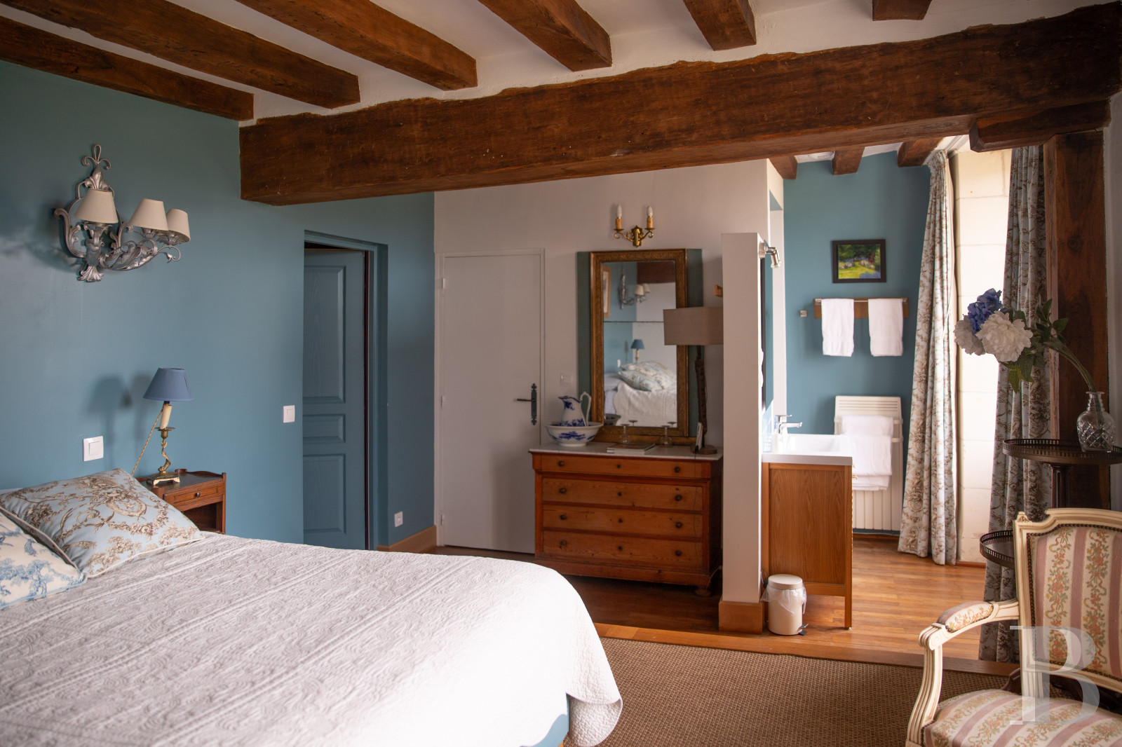 A former château-monastery and its 150-hectare estate near Loches, in Touraine - photo  n°23